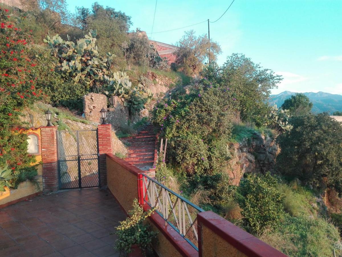 Marachia Apartment Savoca Bagian luar foto